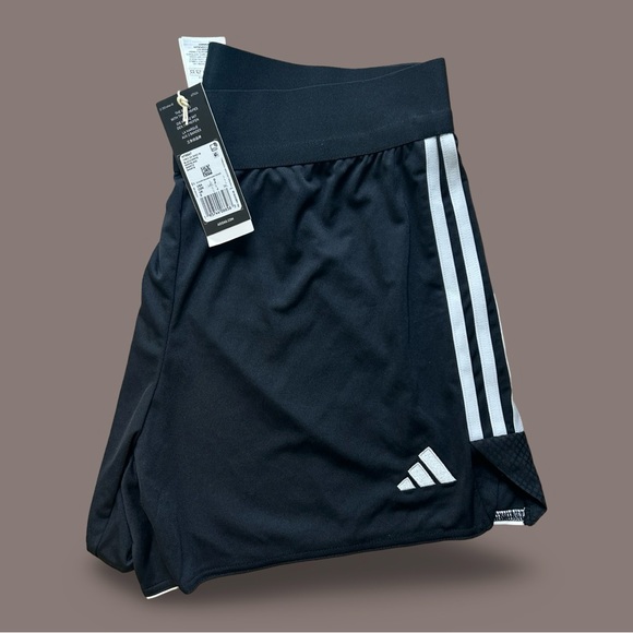 NEW Women’s Adidas Tiro Training Shorts - Size Large - Picture 3 of 5